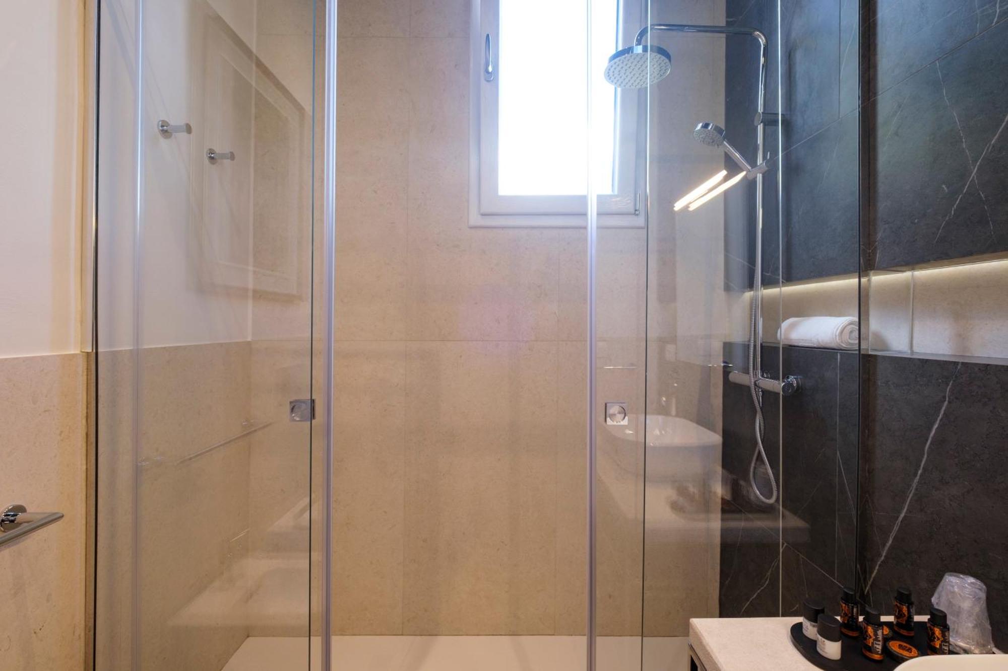 Kemani Villa Sara Olbia Phòng bức ảnh