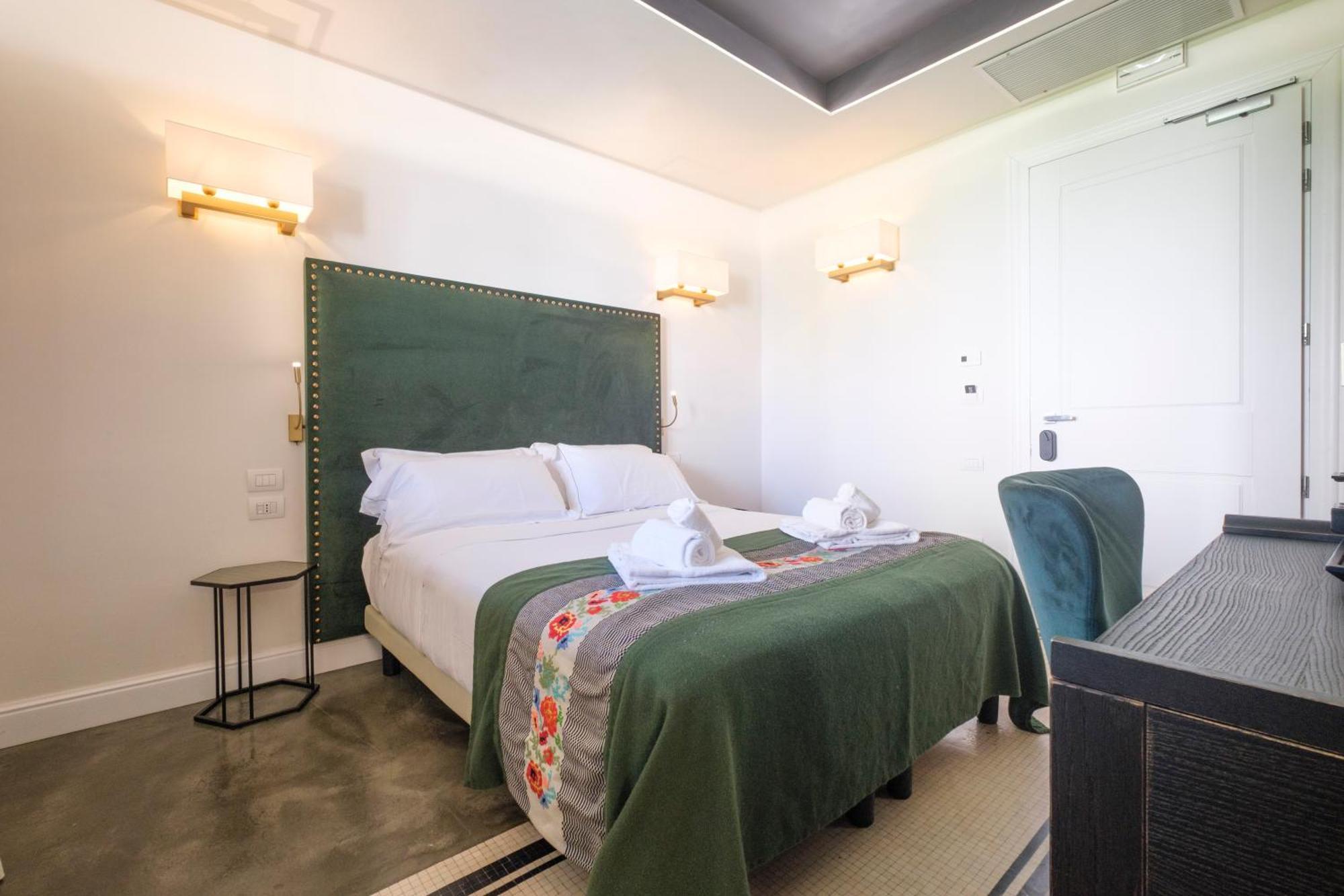 Kemani Villa Sara Olbia Phòng bức ảnh