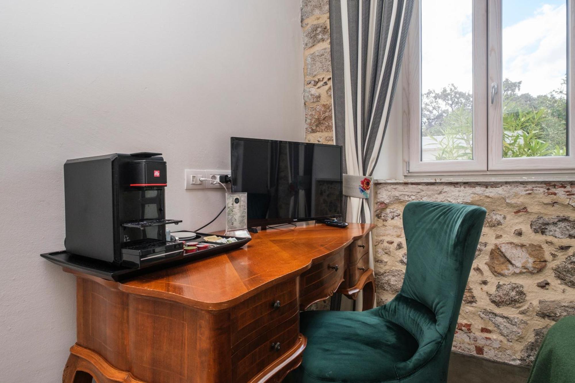 Kemani Villa Sara Olbia Phòng bức ảnh